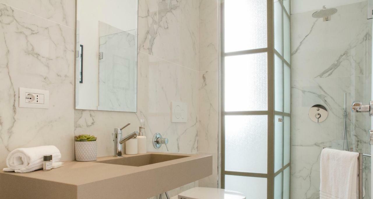 Joivy Splendid 3Br Apt With Parking And Terrace In Como Lake Como Экстерьер фото