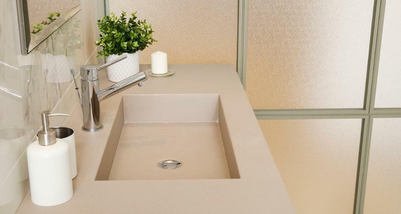 Joivy Splendid 3Br Apt With Parking And Terrace In Como Lake Como Экстерьер фото